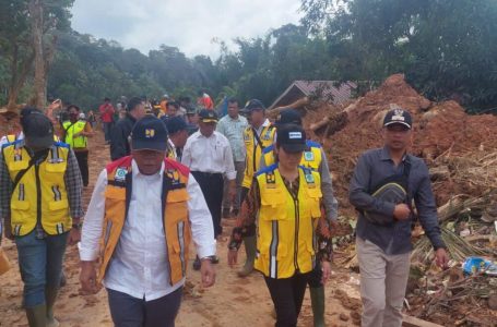 Tinjau Lokasi Bencana, Cen Sui Lan: 150 Rumah Akan Dibangun di Serasan
